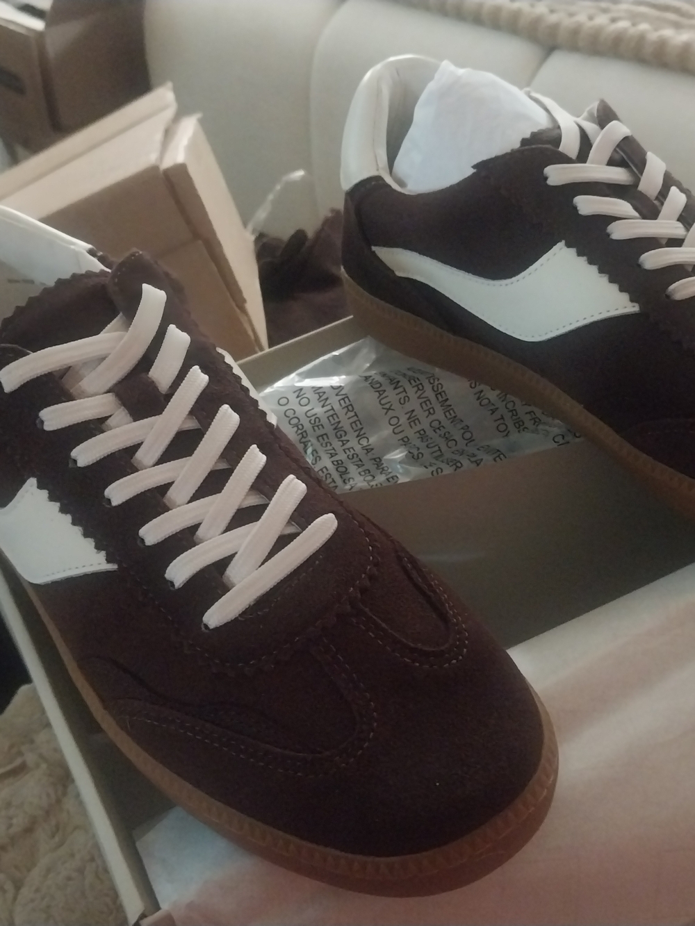 Womens Dolce Vita Brown Suede Athletic Sneakers with White Accent. Size 10.5
